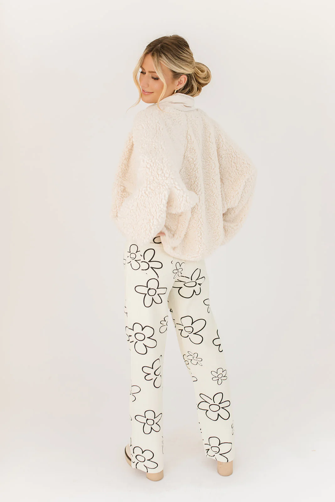 check me out sherpa jacket // cream *restocked* - Image 17
