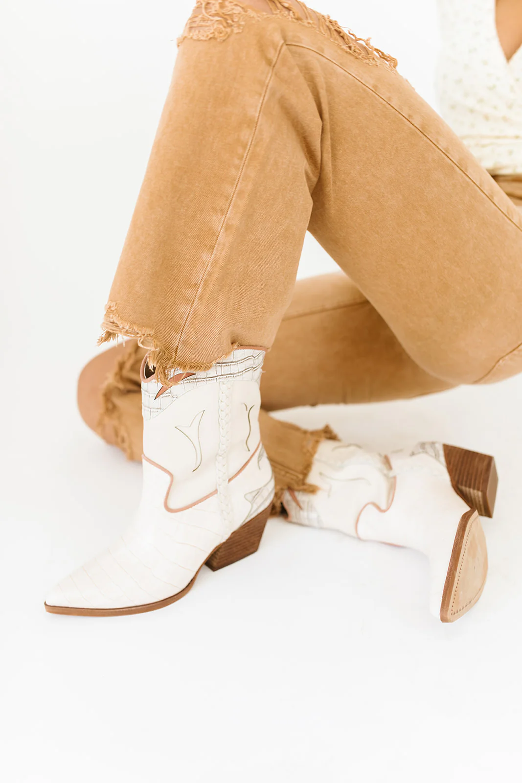 loral booties in ivory leather // dolce vita - Image 4