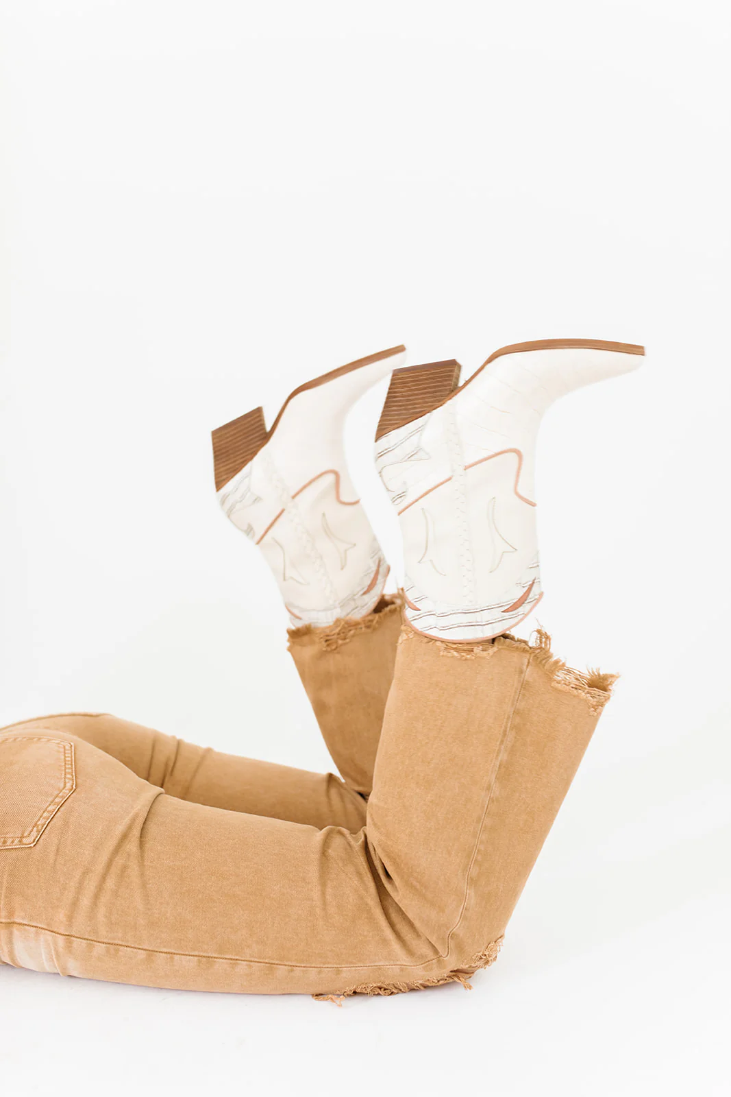 loral booties in ivory leather // dolce vita - Image 6