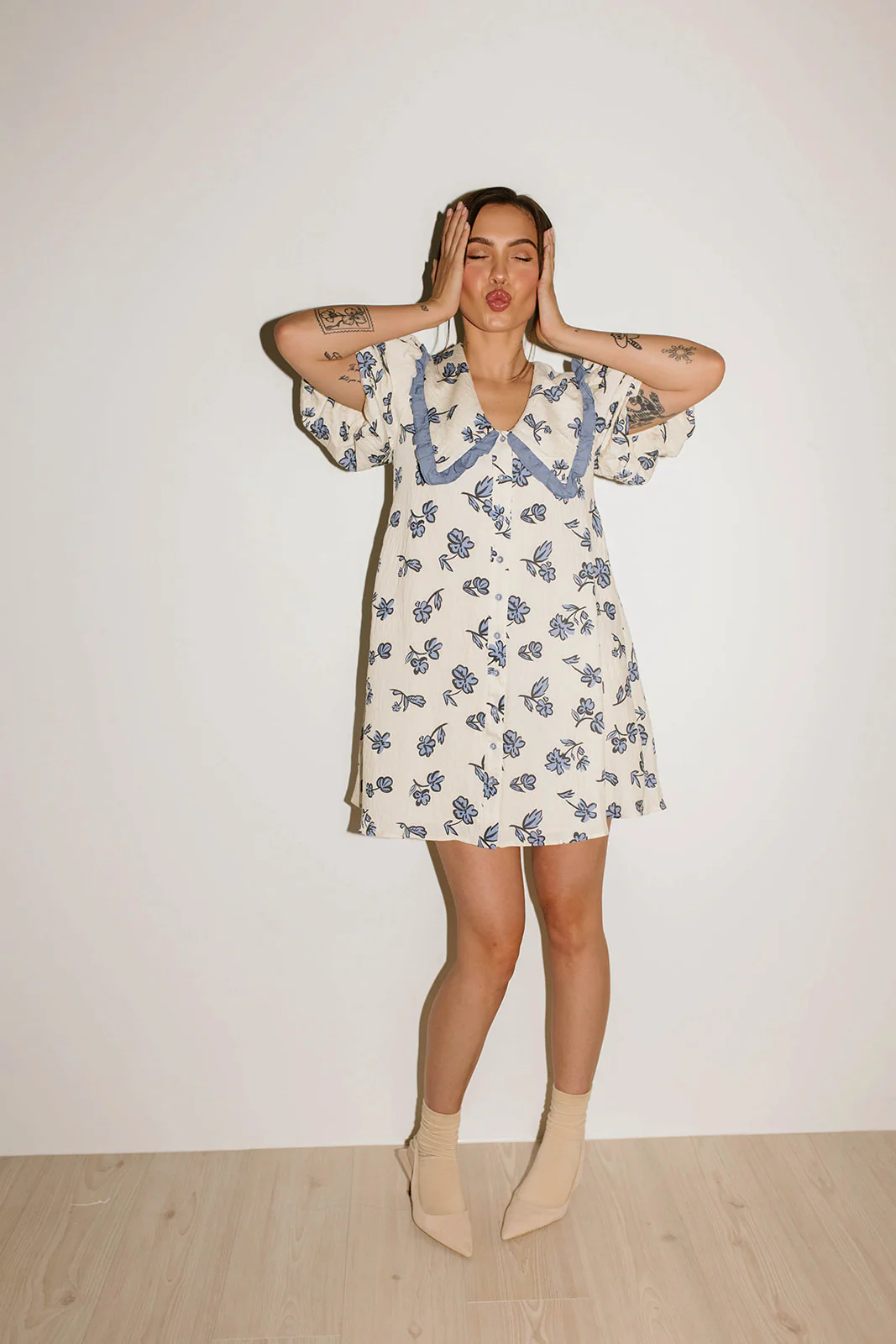 poppy collared dress // blue floral *zoco exclusive* - Image 17