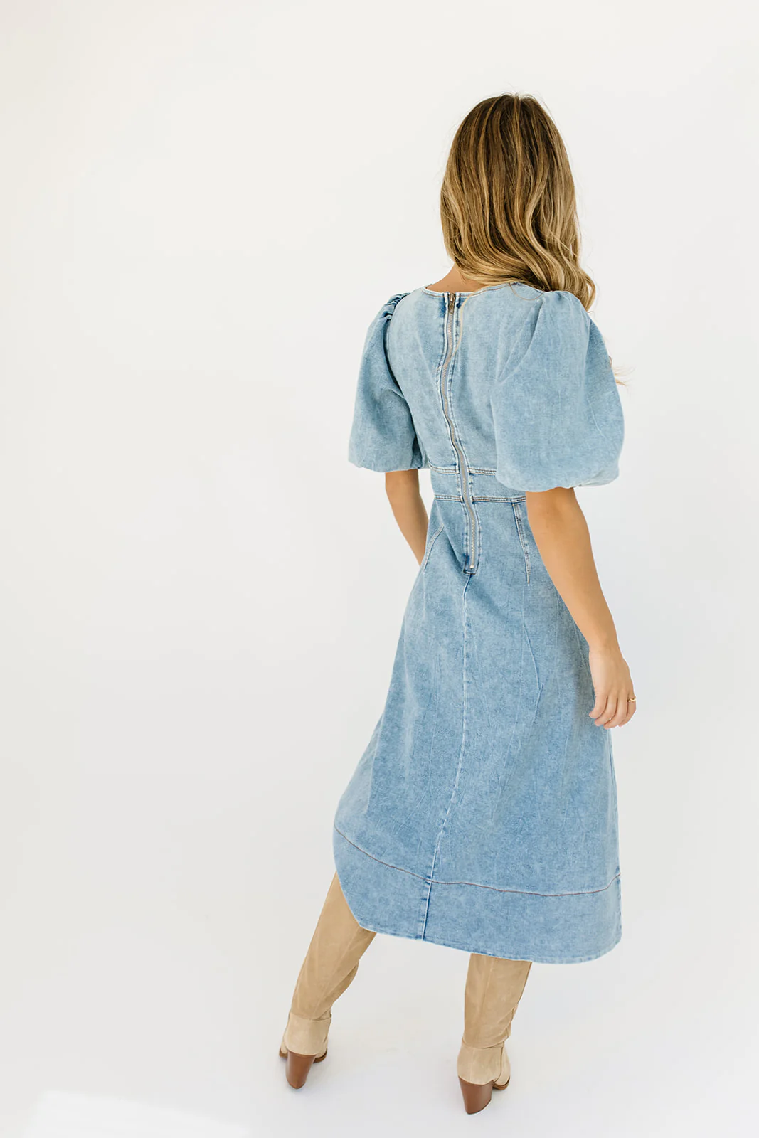 sara beth denim midi dress *restocked* - Image 11