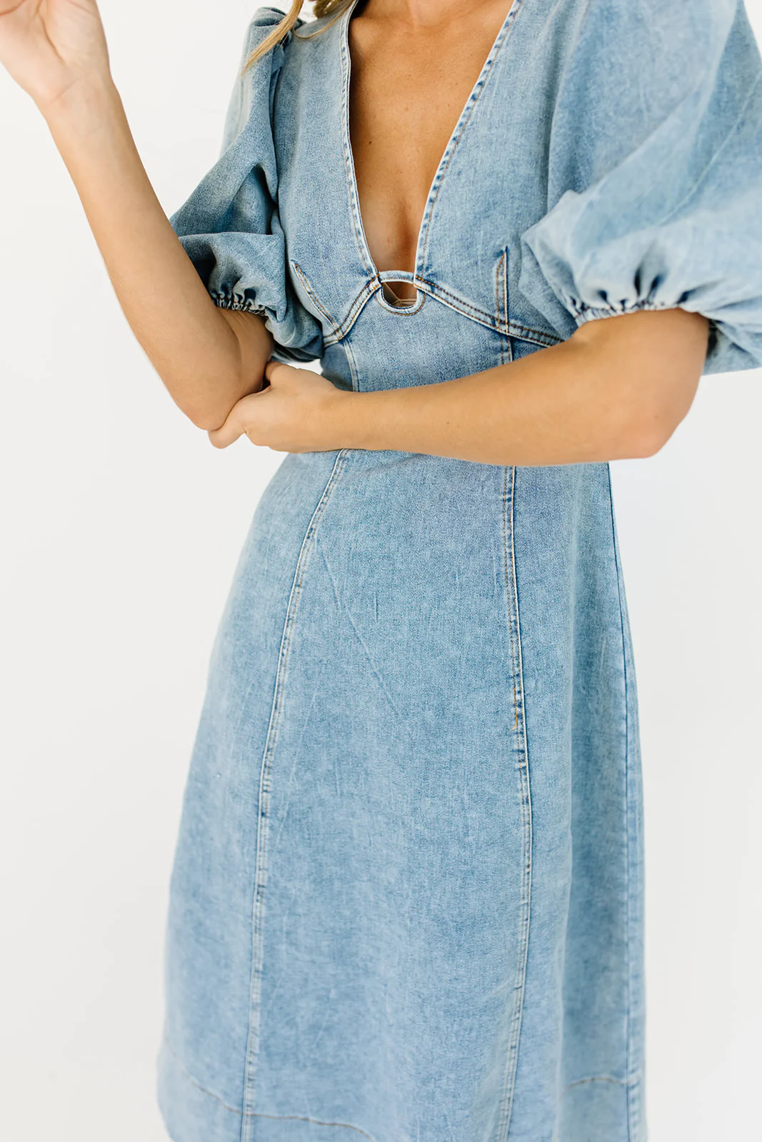 sara beth denim midi dress *restocked* - Image 14
