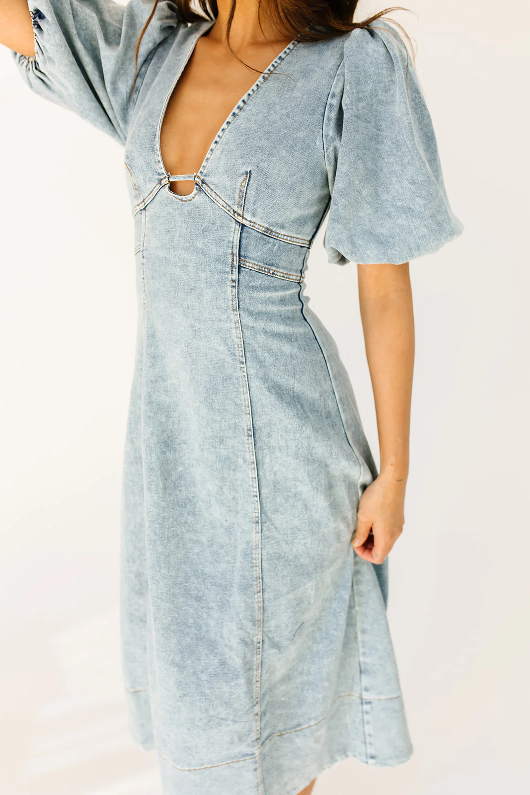 sara beth denim midi dress *restocked* - Image 20