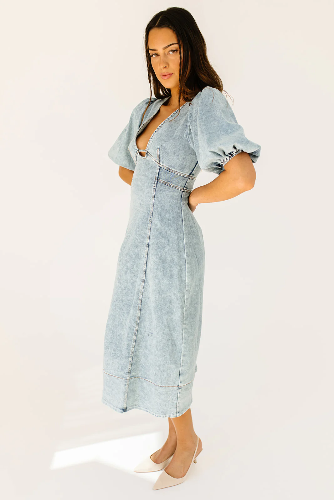 sara beth denim midi dress *restocked* - Image 21