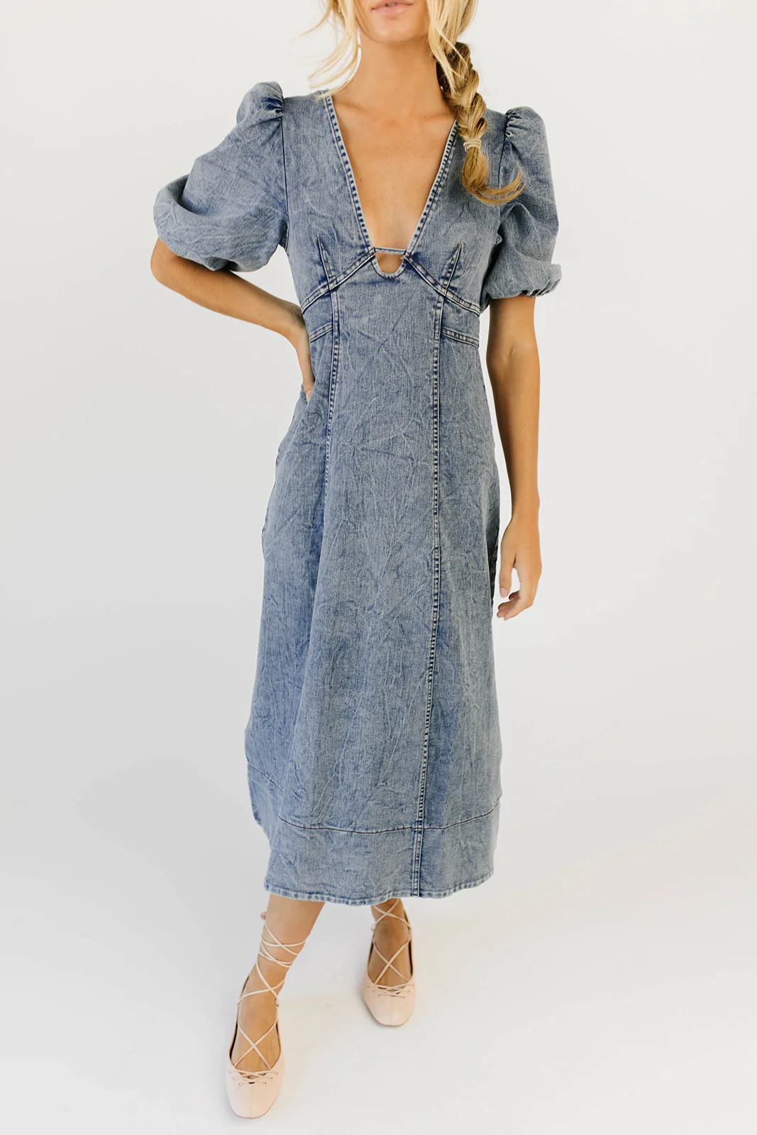 sara beth denim midi dress *restocked* - Image 27