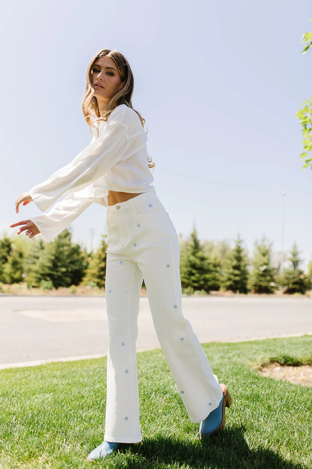 wide eyed flare denim - Image 11